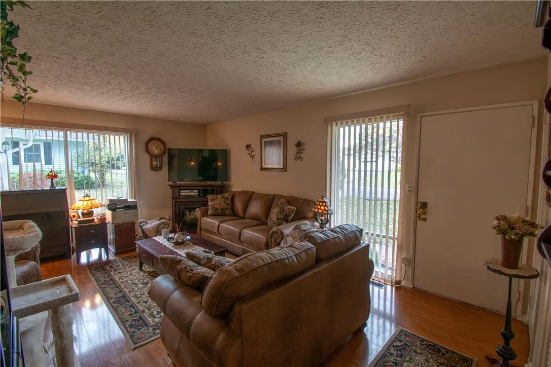 114 Sprucewood Circle, Geneva City, New York 14456, Geneva City, New York 14456, 3 Bedrooms Bedrooms, 7 Rooms Rooms,1 BathroomBathrooms,Residential,For Sale,114 Sprucewood Circle, Geneva City, New York 14456,0,R1649518