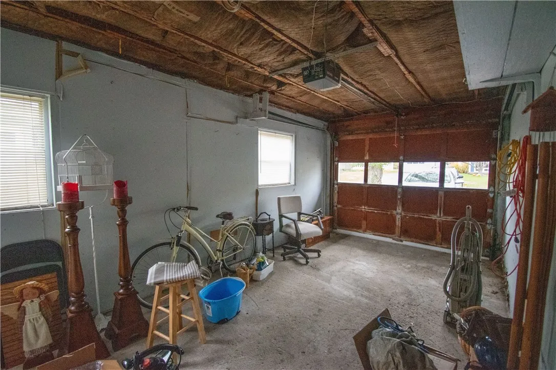 114 Sprucewood Circle, Geneva City, New York 14456, Geneva City, New York 14456, 3 Bedrooms Bedrooms, 7 Rooms Rooms,1 BathroomBathrooms,Residential,For Sale,114 Sprucewood Circle, Geneva City, New York 14456,0,R1649518