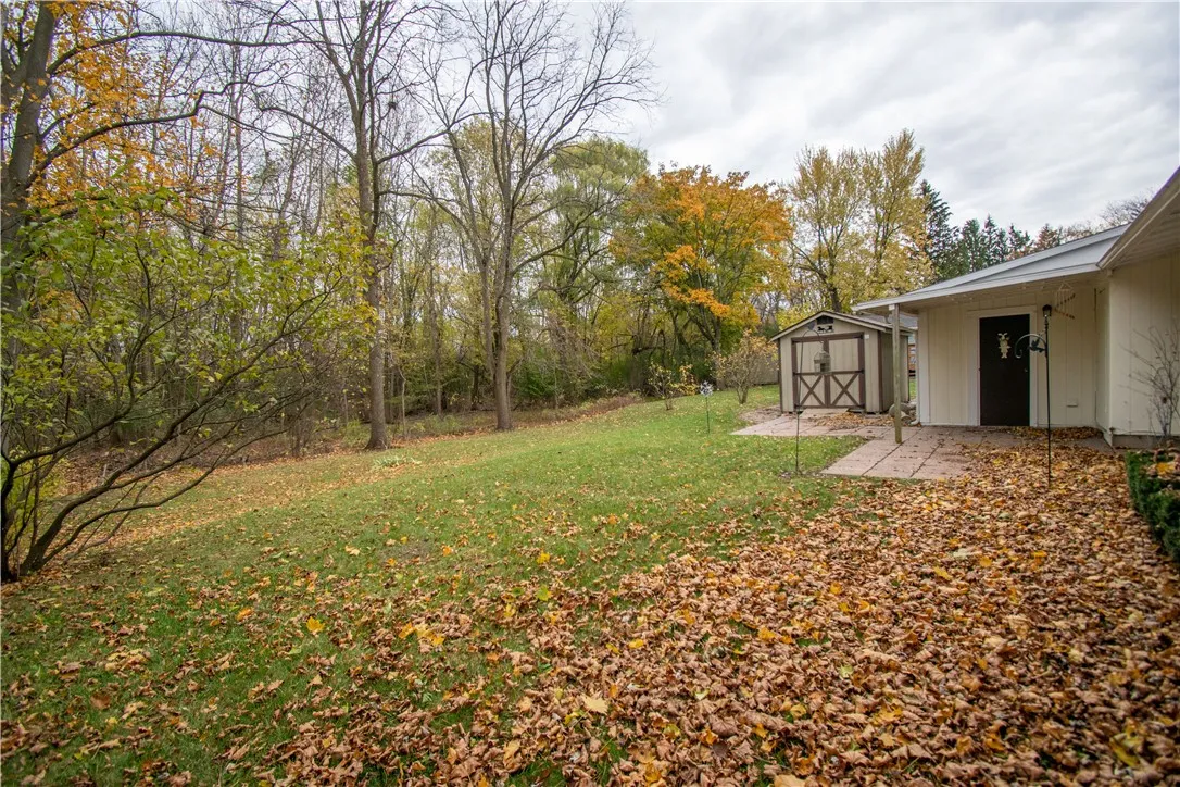 114 Sprucewood Circle, Geneva City, New York 14456, Geneva City, New York 14456, 3 Bedrooms Bedrooms, 7 Rooms Rooms,1 BathroomBathrooms,Residential,For Sale,114 Sprucewood Circle, Geneva City, New York 14456,0,R1649518