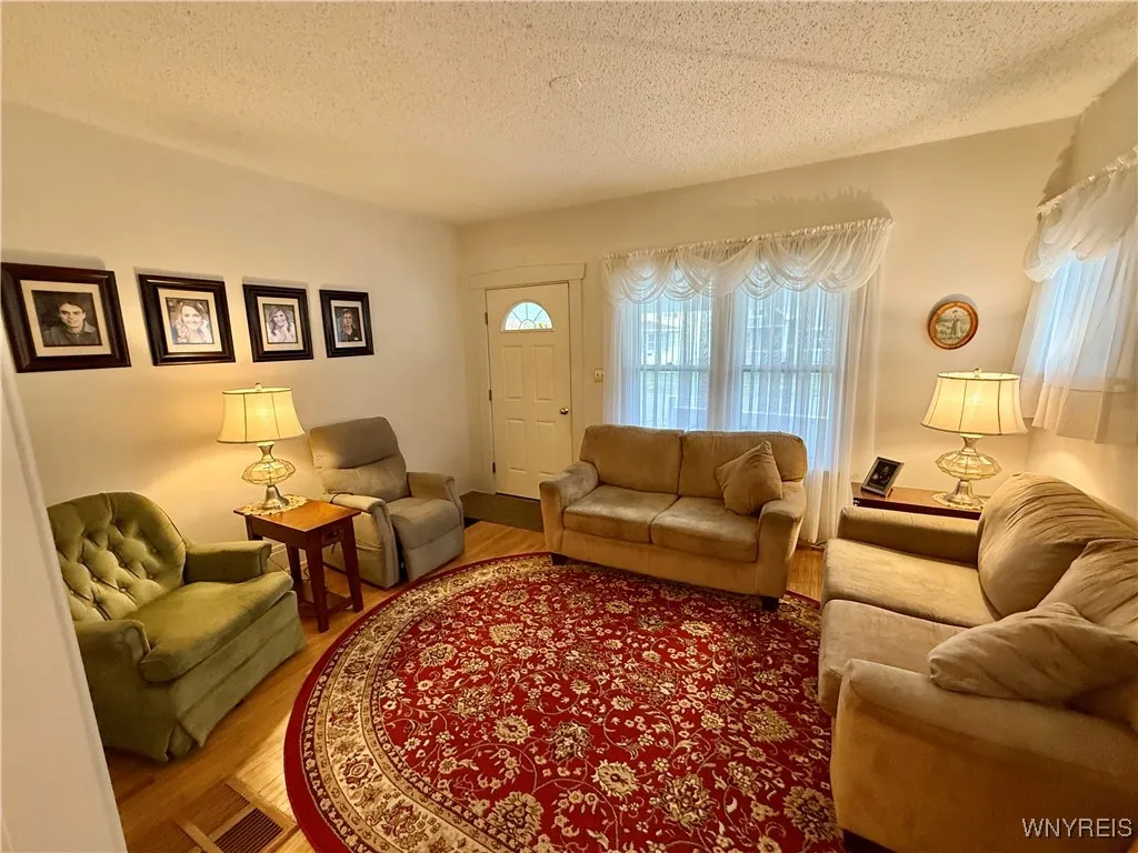 119 Elm Street, Batavia City, New York 14020, Batavia City, New York 14020, 2 Bedrooms Bedrooms, 5 Rooms Rooms,1 BathroomBathrooms,Residential,For Sale,119 Elm Street, Batavia City, New York 14020,0,B1649791