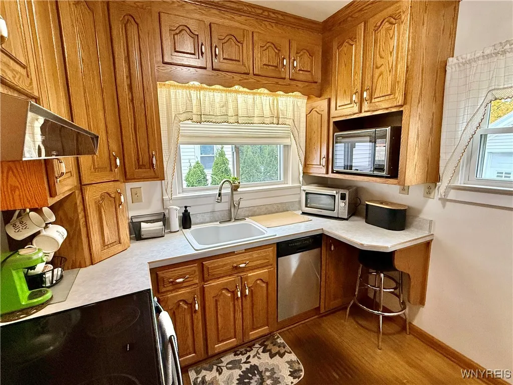 119 Elm Street, Batavia City, New York 14020, Batavia City, New York 14020, 2 Bedrooms Bedrooms, 5 Rooms Rooms,1 BathroomBathrooms,Residential,For Sale,119 Elm Street, Batavia City, New York 14020,0,B1649791