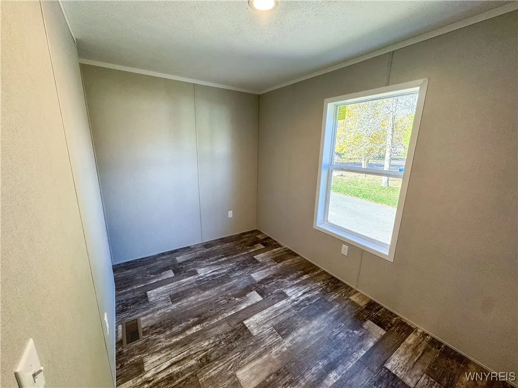 70 Rome Lane, Ontario, New York 14519, Ontario, New York 14519, 3 Bedrooms Bedrooms, 7 Rooms Rooms,2 BathroomsBathrooms,Residential,For Sale,70 Rome Lane, Ontario, New York 14519,0,B1649581