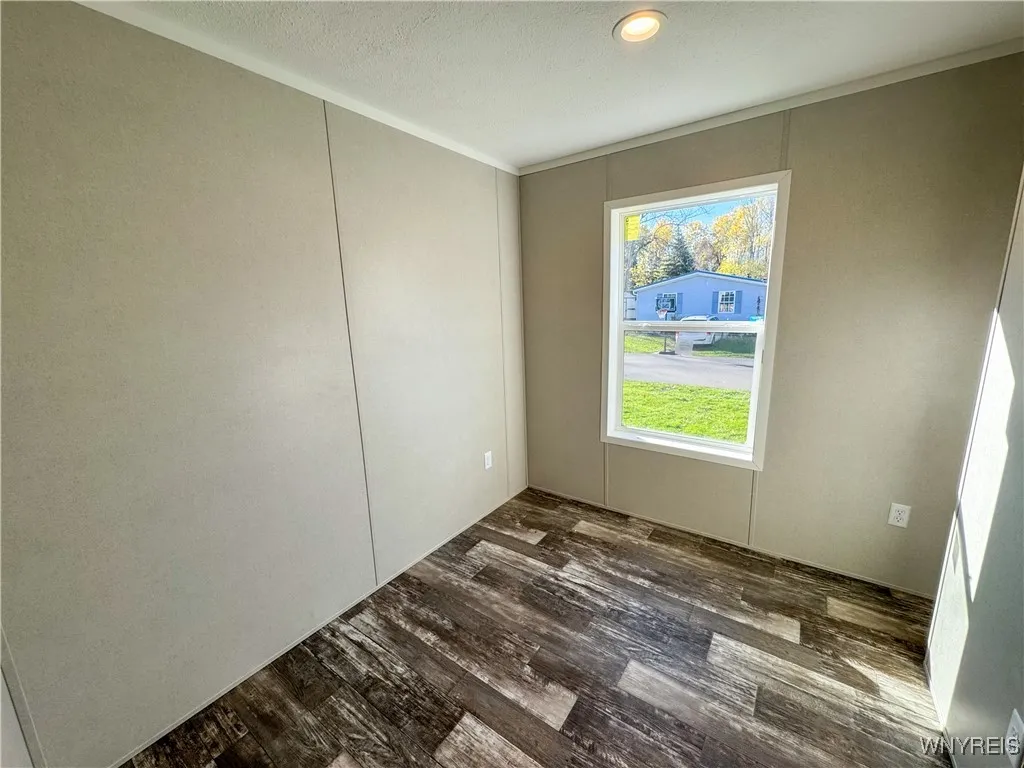 70 Rome Lane, Ontario, New York 14519, Ontario, New York 14519, 3 Bedrooms Bedrooms, 7 Rooms Rooms,2 BathroomsBathrooms,Residential,For Sale,70 Rome Lane, Ontario, New York 14519,0,B1649581