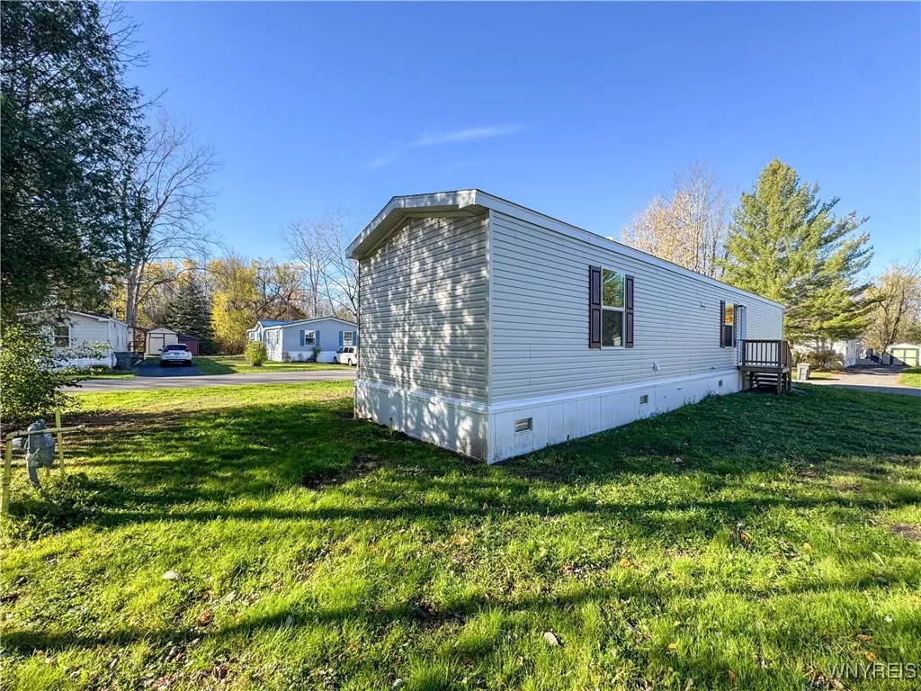 70 Rome Lane, Ontario, New York 14519, Ontario, New York 14519, 3 Bedrooms Bedrooms, 7 Rooms Rooms,2 BathroomsBathrooms,Residential,For Sale,70 Rome Lane, Ontario, New York 14519,0,B1649581