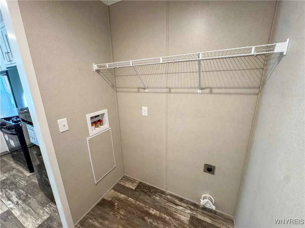 70 Rome Lane, Ontario, New York 14519, Ontario, New York 14519, 3 Bedrooms Bedrooms, 7 Rooms Rooms,2 BathroomsBathrooms,Residential,For Sale,70 Rome Lane, Ontario, New York 14519,0,B1649581