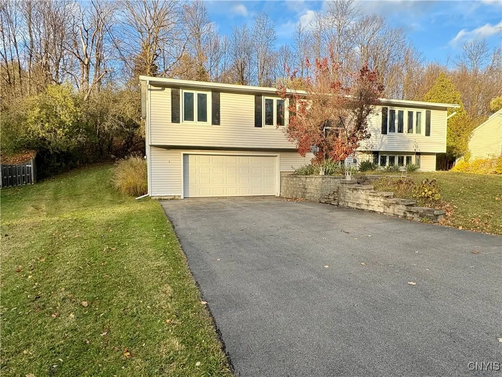 6285 Danbury Dr Drive, Dewitt, New York 13078, De Witt, New York 13078, 3 Bedrooms Bedrooms, 7 Rooms Rooms,2 BathroomsBathrooms,Residential,Closed,6285 Danbury Dr Drive, Dewitt, New York 13078,0,S1649756