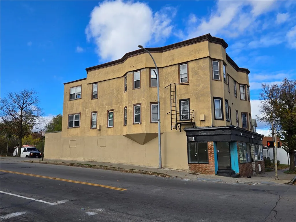 515 Dewey Avenue 511, Rochester, New York 14613, Rochester, New York 14613, 6 Bedrooms Bedrooms, ,Multi Family,For Sale,515 Dewey Avenue 511, Rochester, New York 14613,0,R1649800