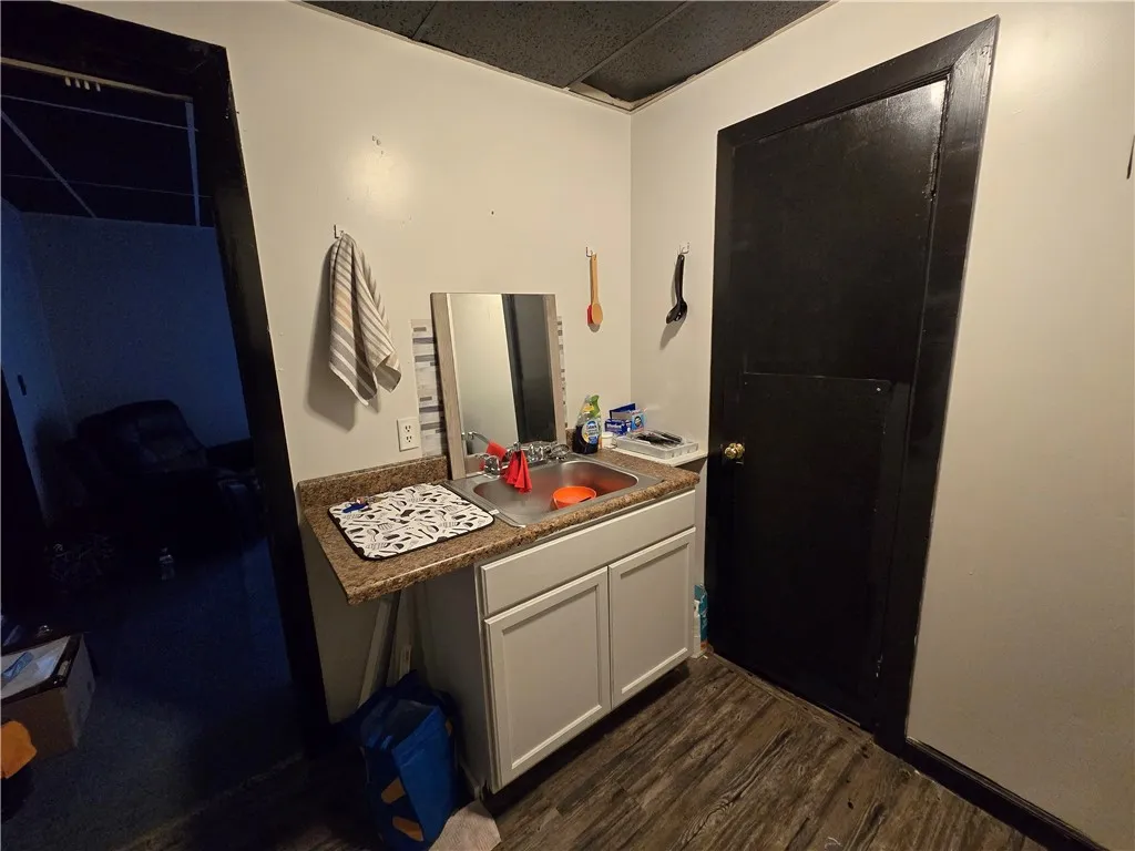 515 Dewey Avenue, Rochester, New York 14613, Rochester, New York 14613, ,Commercial Sale,For Sale,515 Dewey Avenue, Rochester, New York 14613,0,R1649815