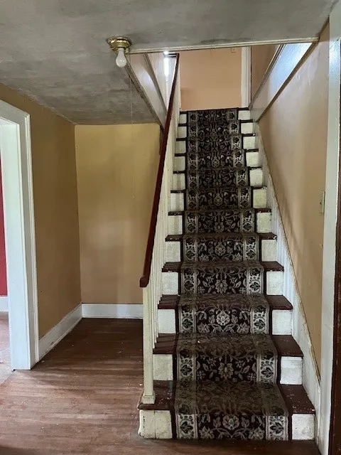 Entry/foyer