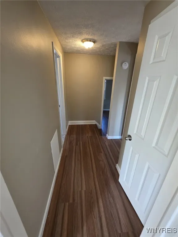 134 Arrowhead Drive, Gates, New York 14624, Gates, New York 14624, 4 Bedrooms Bedrooms, 5 Rooms Rooms,1 BathroomBathrooms,Residential,For Sale,134 Arrowhead Drive, Gates, New York 14624,0,B1649694