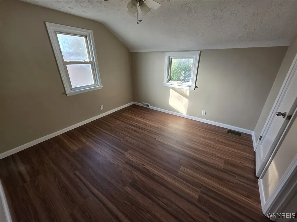 134 Arrowhead Drive, Gates, New York 14624, Gates, New York 14624, 4 Bedrooms Bedrooms, 5 Rooms Rooms,1 BathroomBathrooms,Residential,For Sale,134 Arrowhead Drive, Gates, New York 14624,0,B1649694