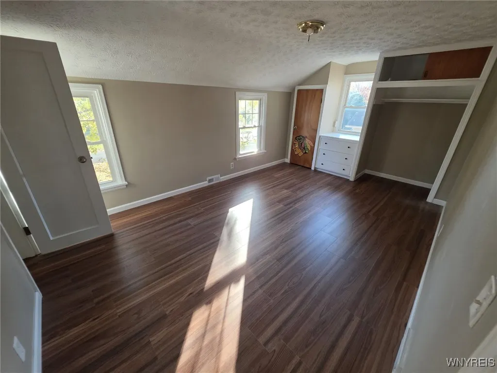 134 Arrowhead Drive, Gates, New York 14624, Gates, New York 14624, 4 Bedrooms Bedrooms, 5 Rooms Rooms,1 BathroomBathrooms,Residential,For Sale,134 Arrowhead Drive, Gates, New York 14624,0,B1649694