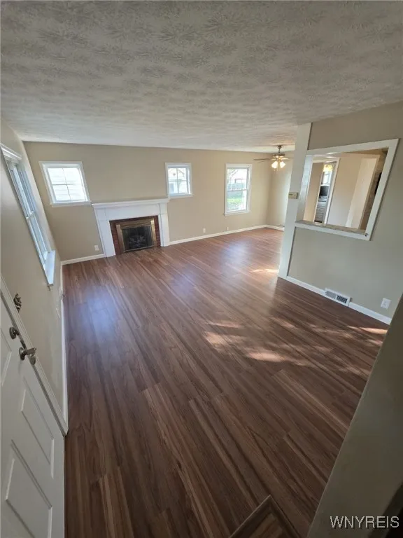 134 Arrowhead Drive, Gates, New York 14624, Gates, New York 14624, 4 Bedrooms Bedrooms, 5 Rooms Rooms,1 BathroomBathrooms,Residential,For Sale,134 Arrowhead Drive, Gates, New York 14624,0,B1649694