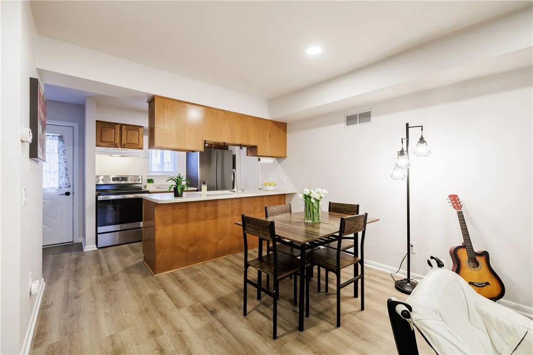 942 Eastbrooke Ln, Brighton, New York 14618, Brighton, New York 14618, 2 Bedrooms Bedrooms, 4 Rooms Rooms,1 BathroomBathrooms,Residential,For Sale,942 Eastbrooke Ln, Brighton, New York 14618,0,R1649651