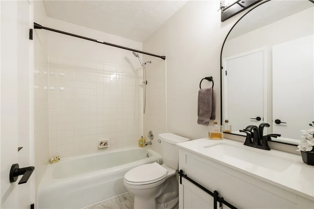 942 Eastbrooke Ln, Brighton, New York 14618, Brighton, New York 14618, 2 Bedrooms Bedrooms, 4 Rooms Rooms,1 BathroomBathrooms,Residential,For Sale,942 Eastbrooke Ln, Brighton, New York 14618,0,R1649651