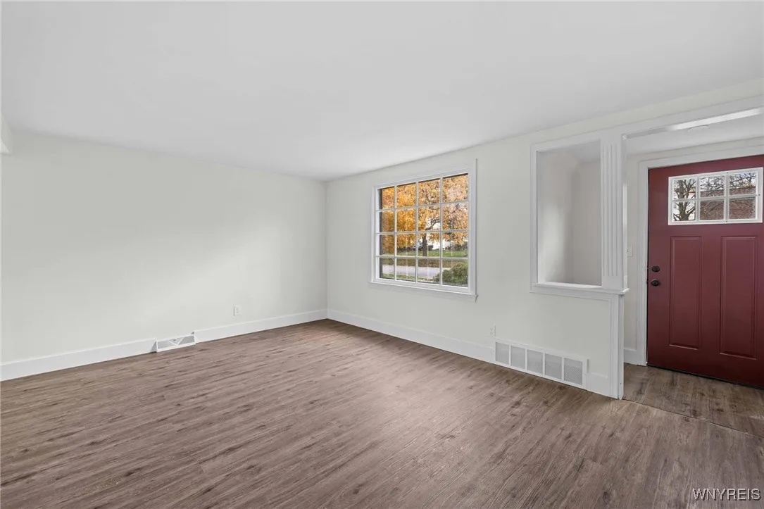 77 Balbach Drive, Cheektowaga, New York 14225, Cheektowaga, New York 14225, 3 Bedrooms Bedrooms, 5 Rooms Rooms,2 BathroomsBathrooms,Residential,For Sale,77 Balbach Drive, Cheektowaga, New York 14225,0,B1648948