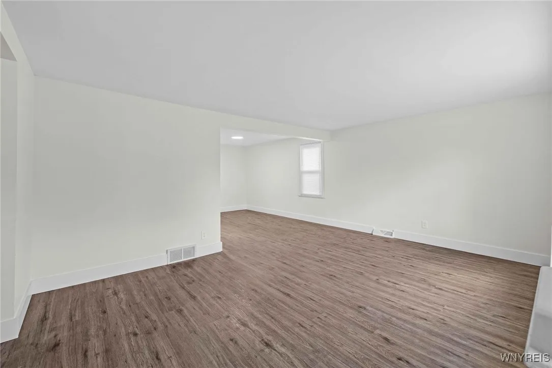 77 Balbach Drive, Cheektowaga, New York 14225, Cheektowaga, New York 14225, 3 Bedrooms Bedrooms, 5 Rooms Rooms,2 BathroomsBathrooms,Residential,For Sale,77 Balbach Drive, Cheektowaga, New York 14225,0,B1648948