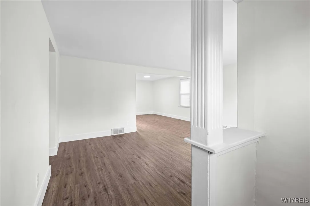 77 Balbach Drive, Cheektowaga, New York 14225, Cheektowaga, New York 14225, 3 Bedrooms Bedrooms, 5 Rooms Rooms,2 BathroomsBathrooms,Residential,For Sale,77 Balbach Drive, Cheektowaga, New York 14225,0,B1648948