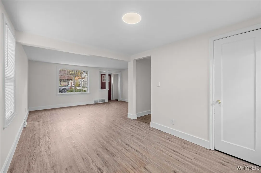 77 Balbach Drive, Cheektowaga, New York 14225, Cheektowaga, New York 14225, 3 Bedrooms Bedrooms, 5 Rooms Rooms,2 BathroomsBathrooms,Residential,For Sale,77 Balbach Drive, Cheektowaga, New York 14225,0,B1648948