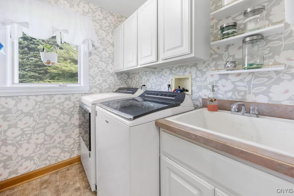 5479 Lake Road, Tully, New York 13159, Tully, New York 13159, 5 Bedrooms Bedrooms, 10 Rooms Rooms,4 BathroomsBathrooms,Residential Lease,For Rent,5479 Lake Road, Tully, New York 13159,0,S1649824