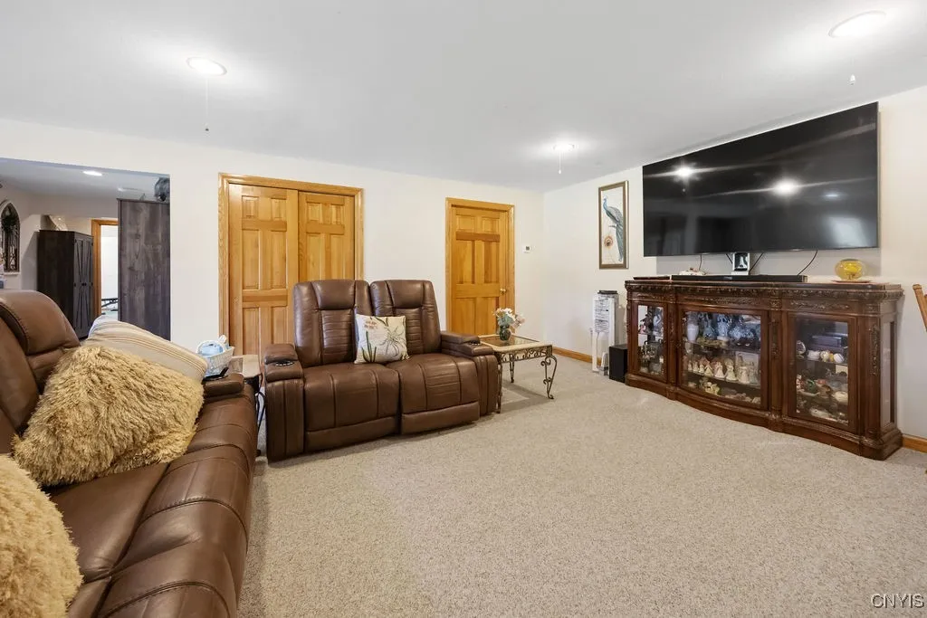 5479 Lake Road, Tully, New York 13159, Tully, New York 13159, 5 Bedrooms Bedrooms, 10 Rooms Rooms,4 BathroomsBathrooms,Residential Lease,For Rent,5479 Lake Road, Tully, New York 13159,0,S1649824