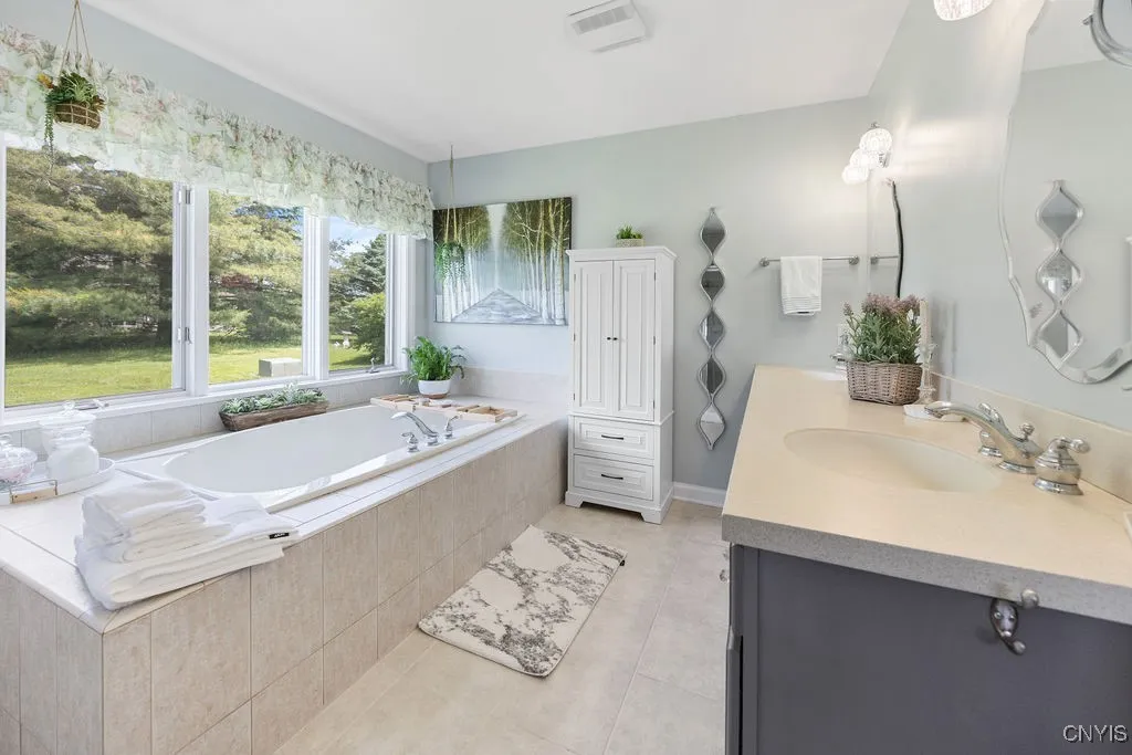 5479 Lake Road, Tully, New York 13159, Tully, New York 13159, 5 Bedrooms Bedrooms, 10 Rooms Rooms,4 BathroomsBathrooms,Residential Lease,For Rent,5479 Lake Road, Tully, New York 13159,0,S1649824