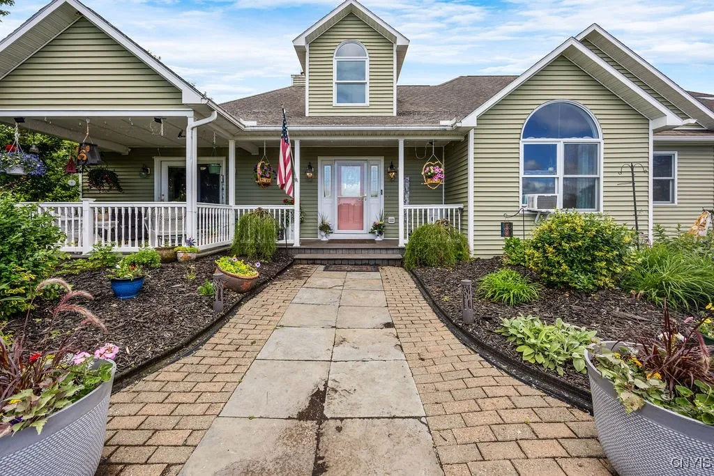 5479 Lake Road, Tully, New York 13159, Tully, New York 13159, 5 Bedrooms Bedrooms, 10 Rooms Rooms,4 BathroomsBathrooms,Residential Lease,For Rent,5479 Lake Road, Tully, New York 13159,0,S1649824
