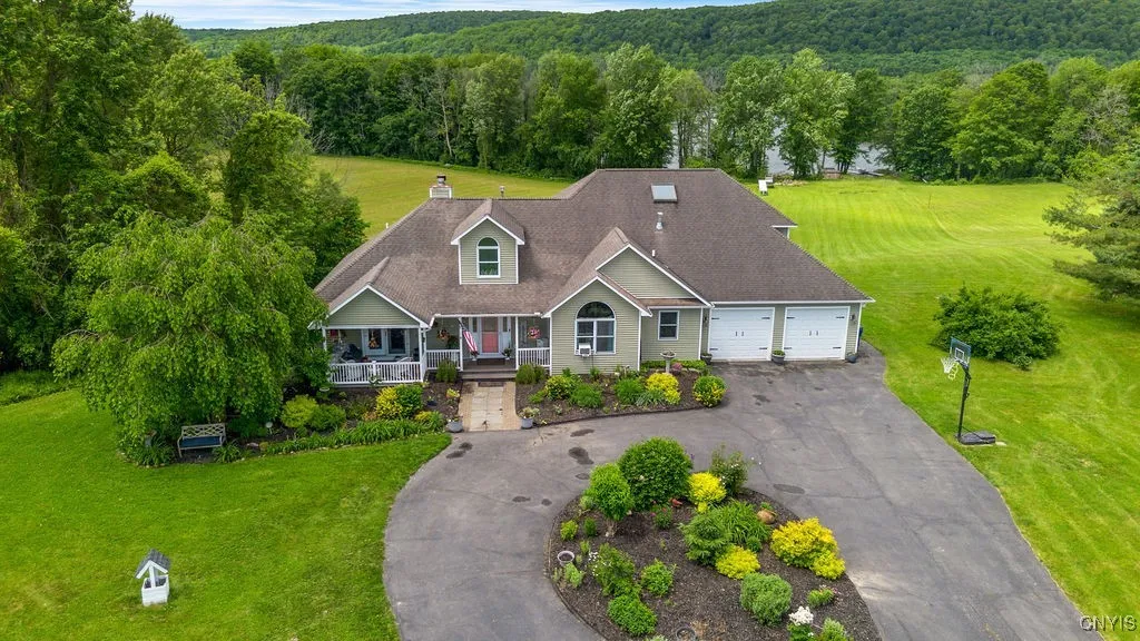 5479 Lake Road, Tully, New York 13159, Tully, New York 13159, 5 Bedrooms Bedrooms, 10 Rooms Rooms,4 BathroomsBathrooms,Residential Lease,For Rent,5479 Lake Road, Tully, New York 13159,0,S1649824