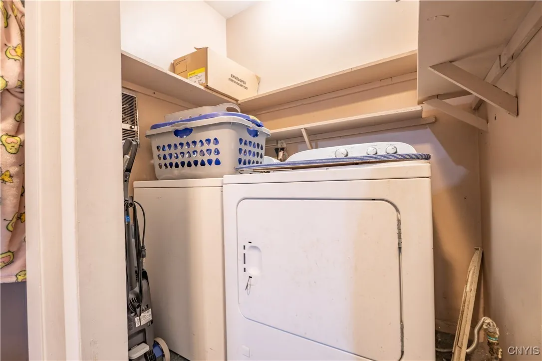 102 Parkway, Rome, New York 13440, Rome, New York 13440, 3 Bedrooms Bedrooms, 8 Rooms Rooms,1 BathroomBathrooms,Residential,For Sale,102 Parkway, Rome, New York 13440,0,S1649543