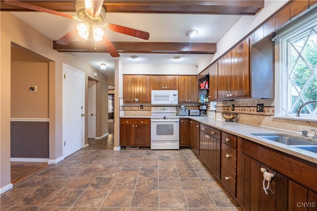 102 Parkway, Rome, New York 13440, Rome, New York 13440, 3 Bedrooms Bedrooms, 8 Rooms Rooms,1 BathroomBathrooms,Residential,For Sale,102 Parkway, Rome, New York 13440,0,S1649543