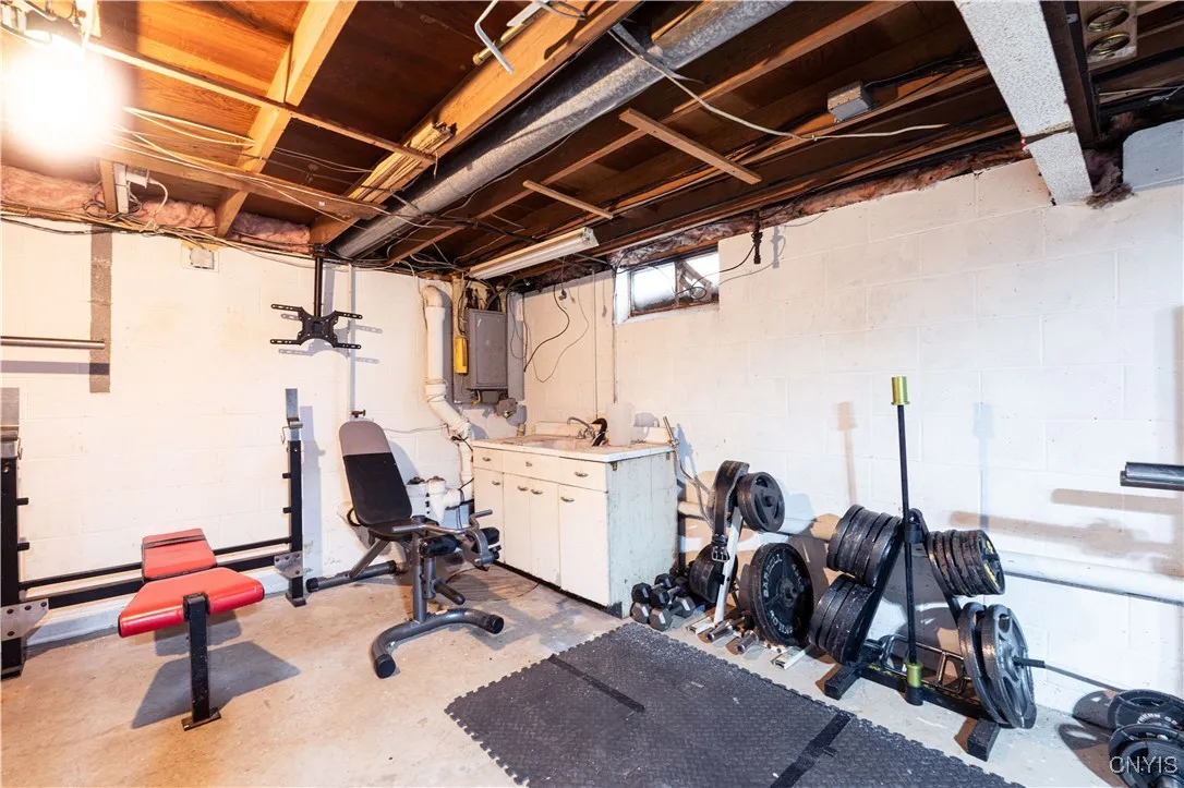 102 Parkway, Rome, New York 13440, Rome, New York 13440, 3 Bedrooms Bedrooms, 8 Rooms Rooms,1 BathroomBathrooms,Residential,For Sale,102 Parkway, Rome, New York 13440,0,S1649543