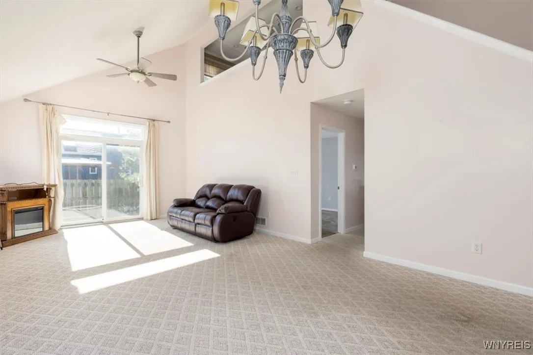 52 Rushford Hollow Drive, Cheektowaga, New York 14, Cheektowaga, New York 14227, 2 Bedrooms Bedrooms, 6 Rooms Rooms,2 BathroomsBathrooms,Residential,For Sale,52 Rushford Hollow Drive, Cheektowaga, New York 14,0,B1649679
