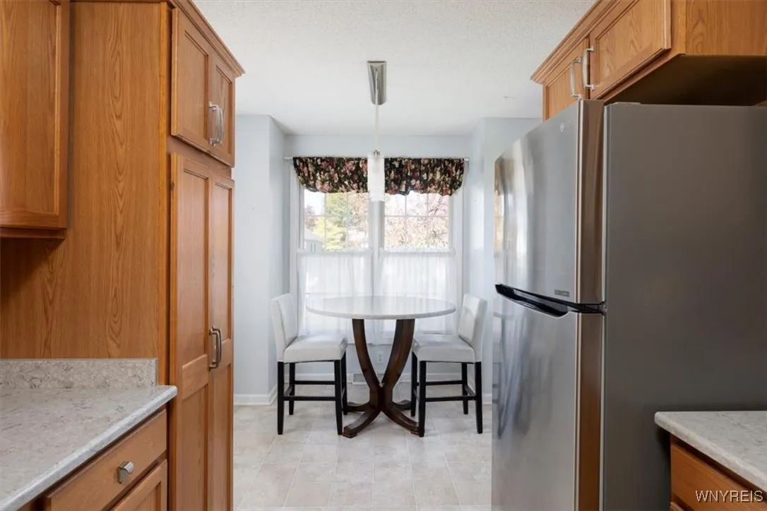 52 Rushford Hollow Drive, Cheektowaga, New York 14, Cheektowaga, New York 14227, 2 Bedrooms Bedrooms, 6 Rooms Rooms,2 BathroomsBathrooms,Residential,For Sale,52 Rushford Hollow Drive, Cheektowaga, New York 14,0,B1649679