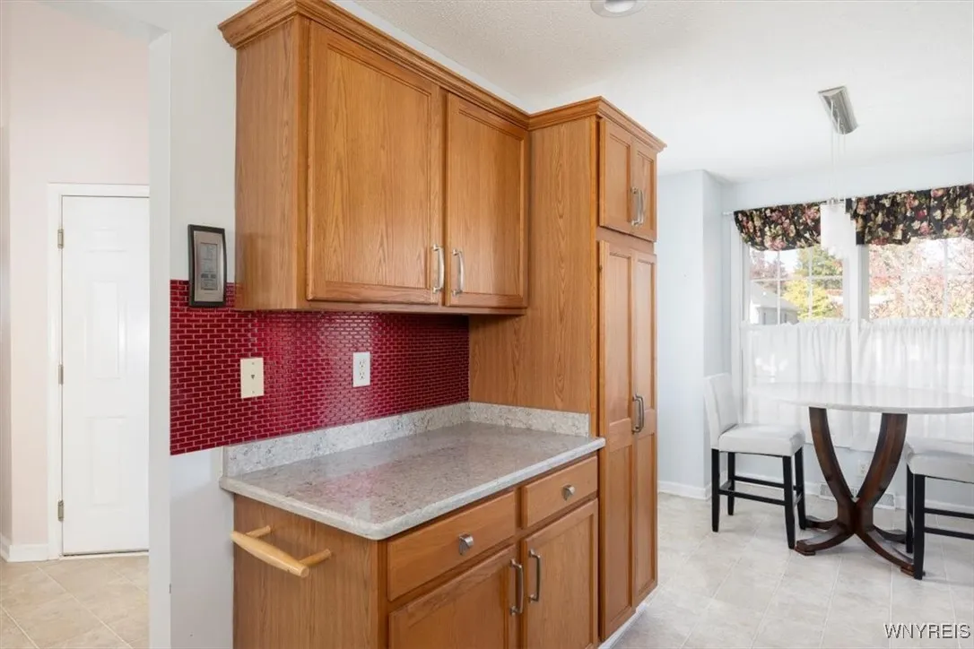 52 Rushford Hollow Drive, Cheektowaga, New York 14, Cheektowaga, New York 14227, 2 Bedrooms Bedrooms, 6 Rooms Rooms,2 BathroomsBathrooms,Residential,For Sale,52 Rushford Hollow Drive, Cheektowaga, New York 14,0,B1649679