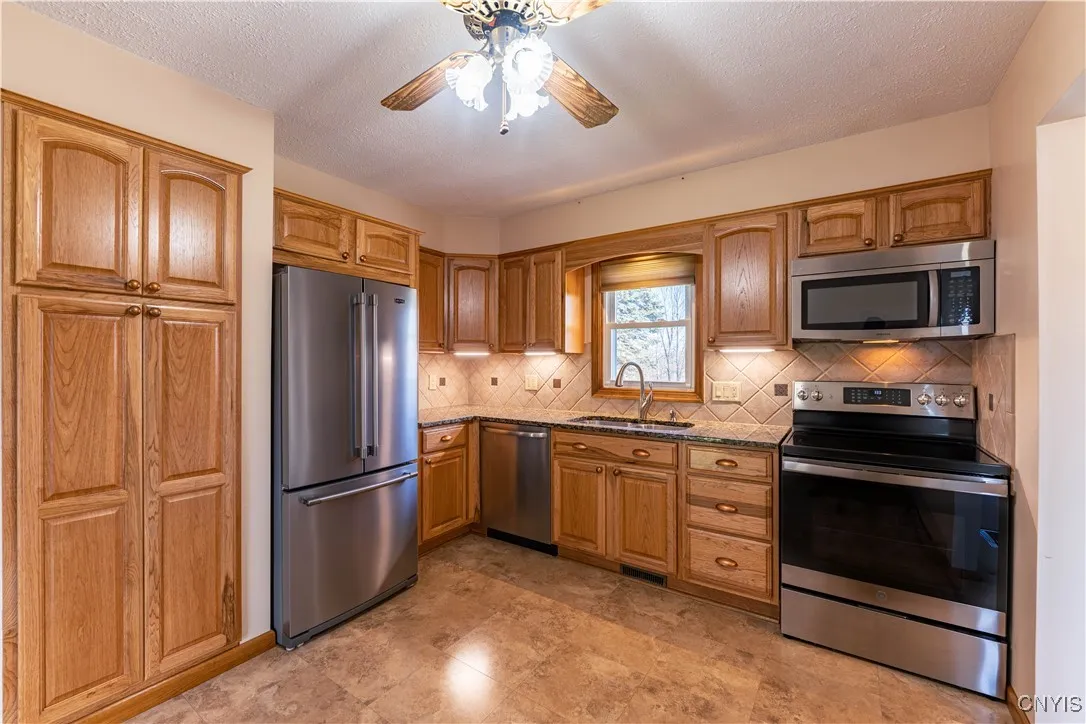 7448 Seifert Road, Rome, New York 13440, Rome, New York 13440, 3 Bedrooms Bedrooms, 9 Rooms Rooms,2 BathroomsBathrooms,Residential,For Sale,7448 Seifert Road, Rome, New York 13440,0,S1649541