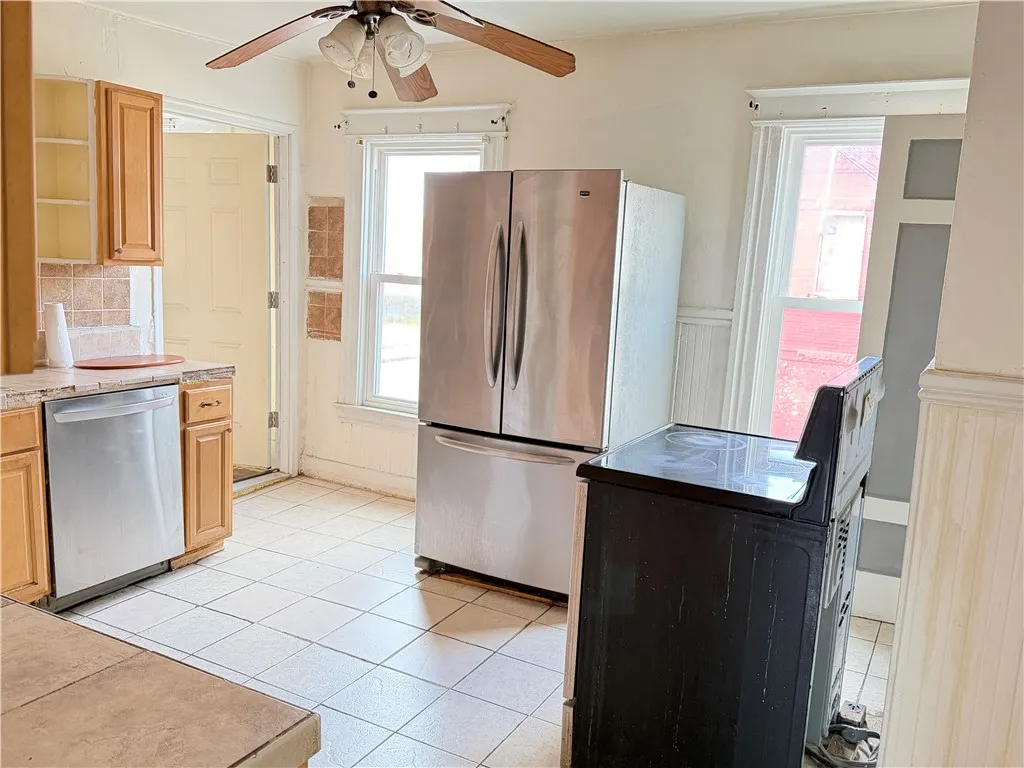 764 Jay Street, Rochester, New York 14611, Rochester, New York 14611, 4 Bedrooms Bedrooms, 12 Rooms Rooms,4 BathroomsBathrooms,Residential,For Sale,764 Jay Street, Rochester, New York 14611,0,R1647838