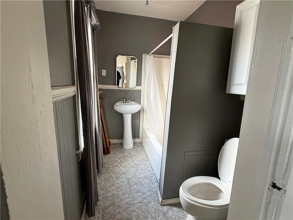 764 Jay Street, Rochester, New York 14611, Rochester, New York 14611, 4 Bedrooms Bedrooms, 12 Rooms Rooms,4 BathroomsBathrooms,Residential,For Sale,764 Jay Street, Rochester, New York 14611,0,R1647838