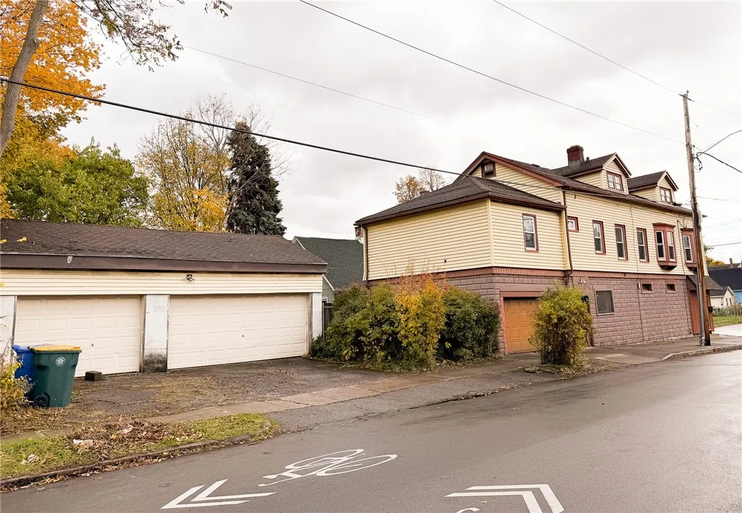 764 Jay Street, Rochester, New York 14611, Rochester, New York 14611, 4 Bedrooms Bedrooms, 12 Rooms Rooms,4 BathroomsBathrooms,Residential,For Sale,764 Jay Street, Rochester, New York 14611,0,R1647838