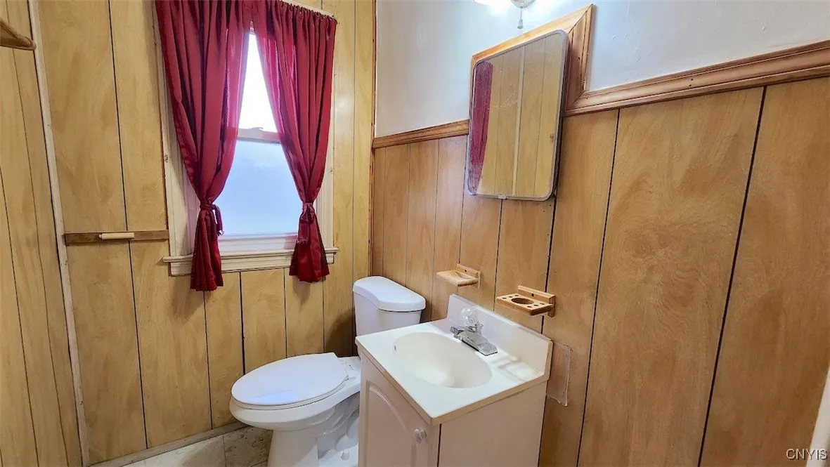 127 Delray Avenue, Syracuse, New York 13224, Syracuse, New York 13224, 4 Bedrooms Bedrooms, 9 Rooms Rooms,1 BathroomBathrooms,Residential,For Sale,127 Delray Avenue, Syracuse, New York 13224,0,S1649627