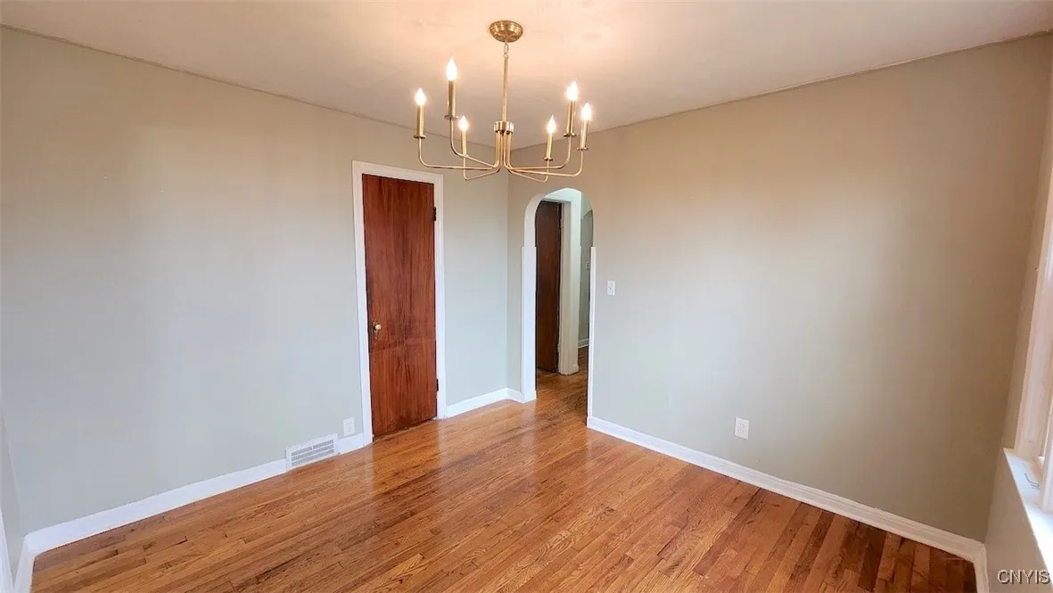 127 Delray Avenue, Syracuse, New York 13224, Syracuse, New York 13224, 4 Bedrooms Bedrooms, 9 Rooms Rooms,1 BathroomBathrooms,Residential,For Sale,127 Delray Avenue, Syracuse, New York 13224,0,S1649627