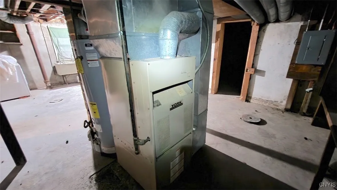 127 Delray Avenue, Syracuse, New York 13224, Syracuse, New York 13224, 4 Bedrooms Bedrooms, 9 Rooms Rooms,1 BathroomBathrooms,Residential,For Sale,127 Delray Avenue, Syracuse, New York 13224,0,S1649627