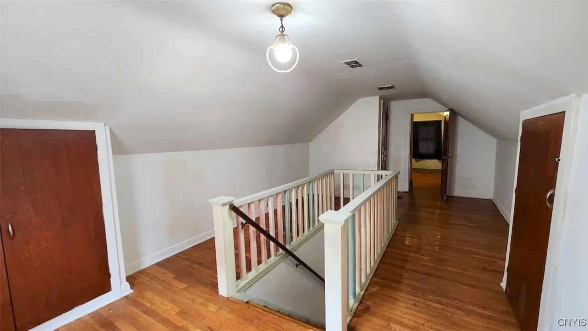 127 Delray Avenue, Syracuse, New York 13224, Syracuse, New York 13224, 4 Bedrooms Bedrooms, 9 Rooms Rooms,1 BathroomBathrooms,Residential,For Sale,127 Delray Avenue, Syracuse, New York 13224,0,S1649627