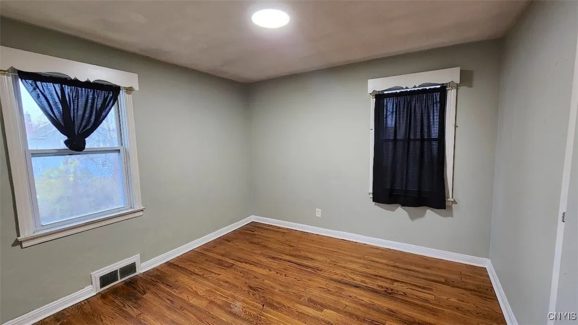 127 Delray Avenue, Syracuse, New York 13224, Syracuse, New York 13224, 4 Bedrooms Bedrooms, 9 Rooms Rooms,1 BathroomBathrooms,Residential,For Sale,127 Delray Avenue, Syracuse, New York 13224,0,S1649627