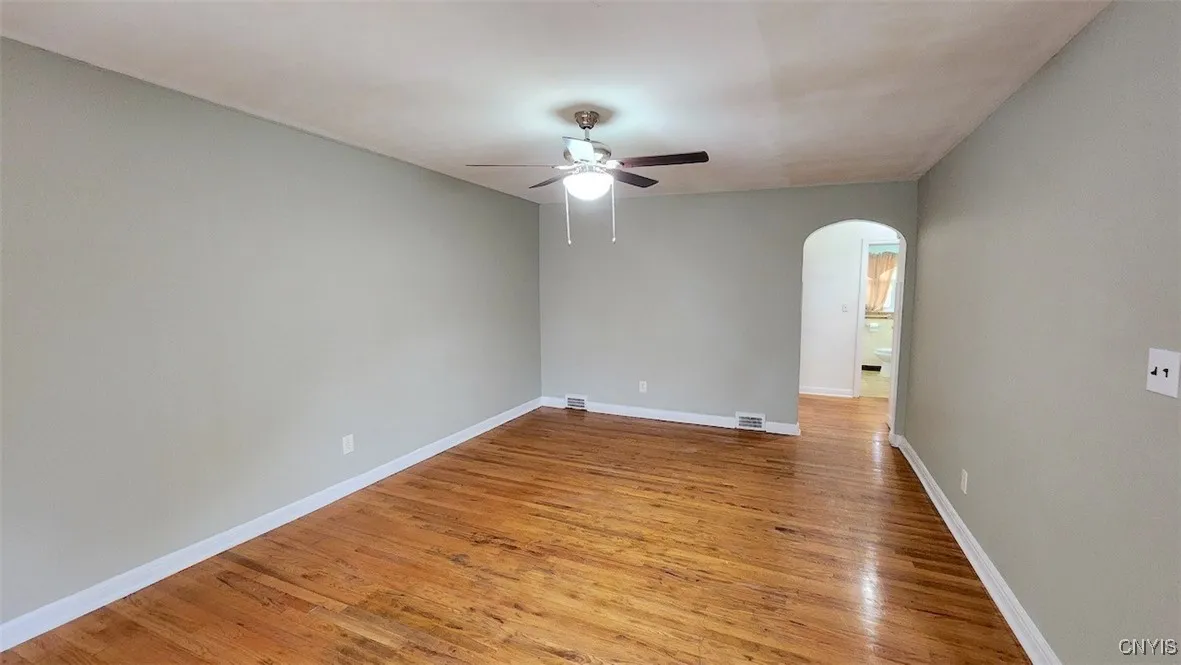 127 Delray Avenue, Syracuse, New York 13224, Syracuse, New York 13224, 4 Bedrooms Bedrooms, 9 Rooms Rooms,1 BathroomBathrooms,Residential,For Sale,127 Delray Avenue, Syracuse, New York 13224,0,S1649627