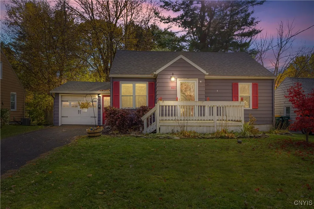 421 Fergerson Avenue, Clay, New York 13212, Clay, New York 13212, 4 Bedrooms Bedrooms, 7 Rooms Rooms,1 BathroomBathrooms,Residential,For Sale,421 Fergerson Avenue, Clay, New York 13212,0,S1649832