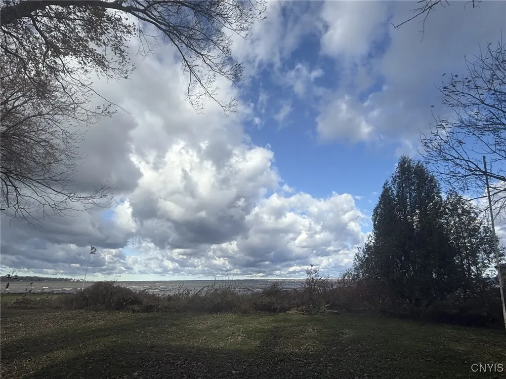 9091 Beach Road, Lenox, New York 13032, Lenox, New York 13032, 5 Bedrooms Bedrooms, 8 Rooms Rooms,1 BathroomBathrooms,Residential,For Sale,9091 Beach Road, Lenox, New York 13032,0,S1649628