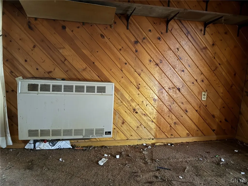 9091 Beach Road, Lenox, New York 13032, Lenox, New York 13032, 5 Bedrooms Bedrooms, 8 Rooms Rooms,1 BathroomBathrooms,Residential,For Sale,9091 Beach Road, Lenox, New York 13032,0,S1649628