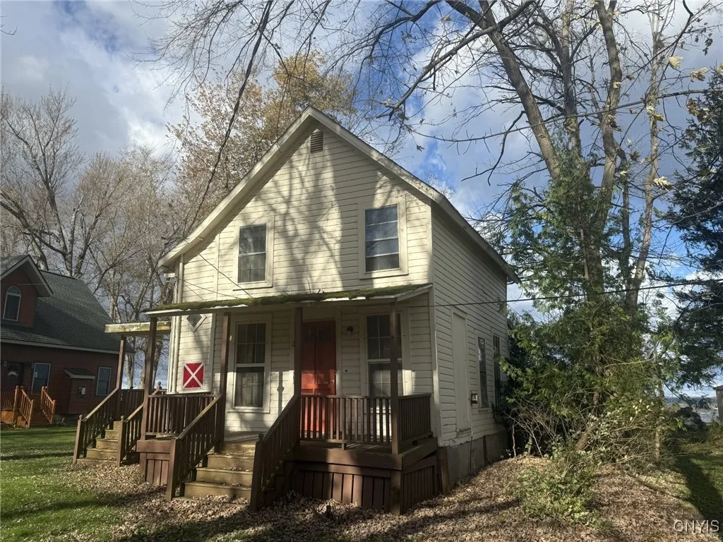 9091 Beach Road, Lenox, New York 13032, Lenox, New York 13032, 5 Bedrooms Bedrooms, 8 Rooms Rooms,1 BathroomBathrooms,Residential,For Sale,9091 Beach Road, Lenox, New York 13032,0,S1649628