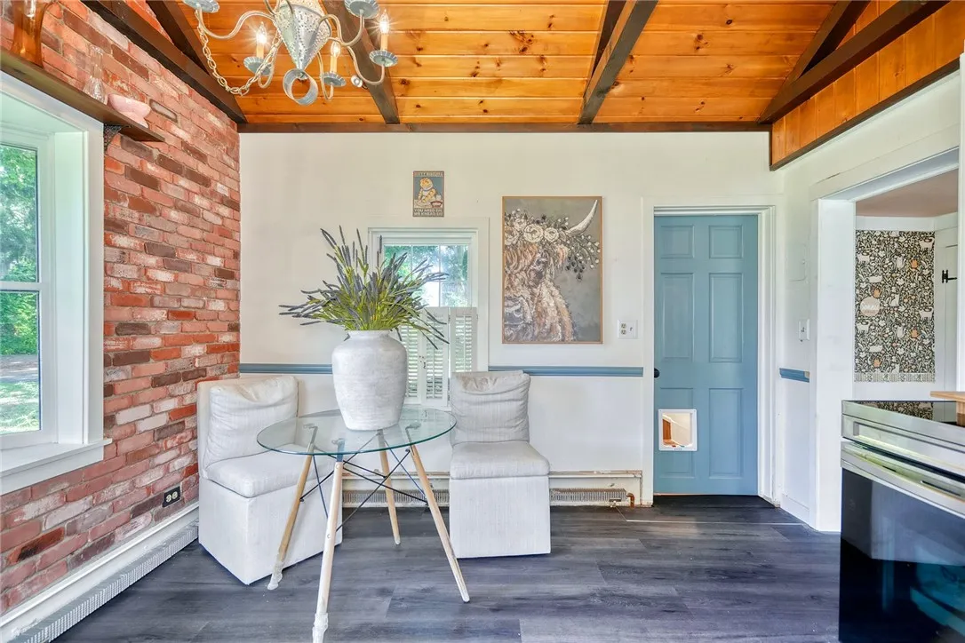 Kitchen is refreshed and bursting with style and character!