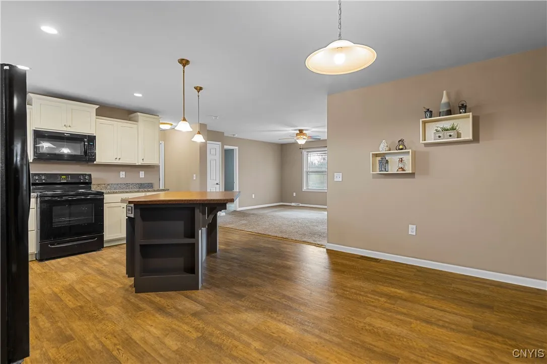 64 Seymour Lane, Westmoreland, New York 13490, Westmoreland, New York 13490, 3 Bedrooms Bedrooms, 8 Rooms Rooms,2 BathroomsBathrooms,Residential,For Sale,64 Seymour Lane, Westmoreland, New York 13490,0,S1649485